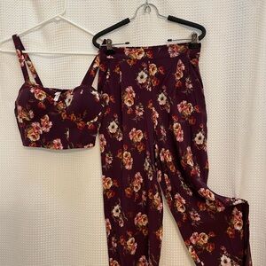 Burgandy floral set (crop bralette and pants) size Small! Non smoking home